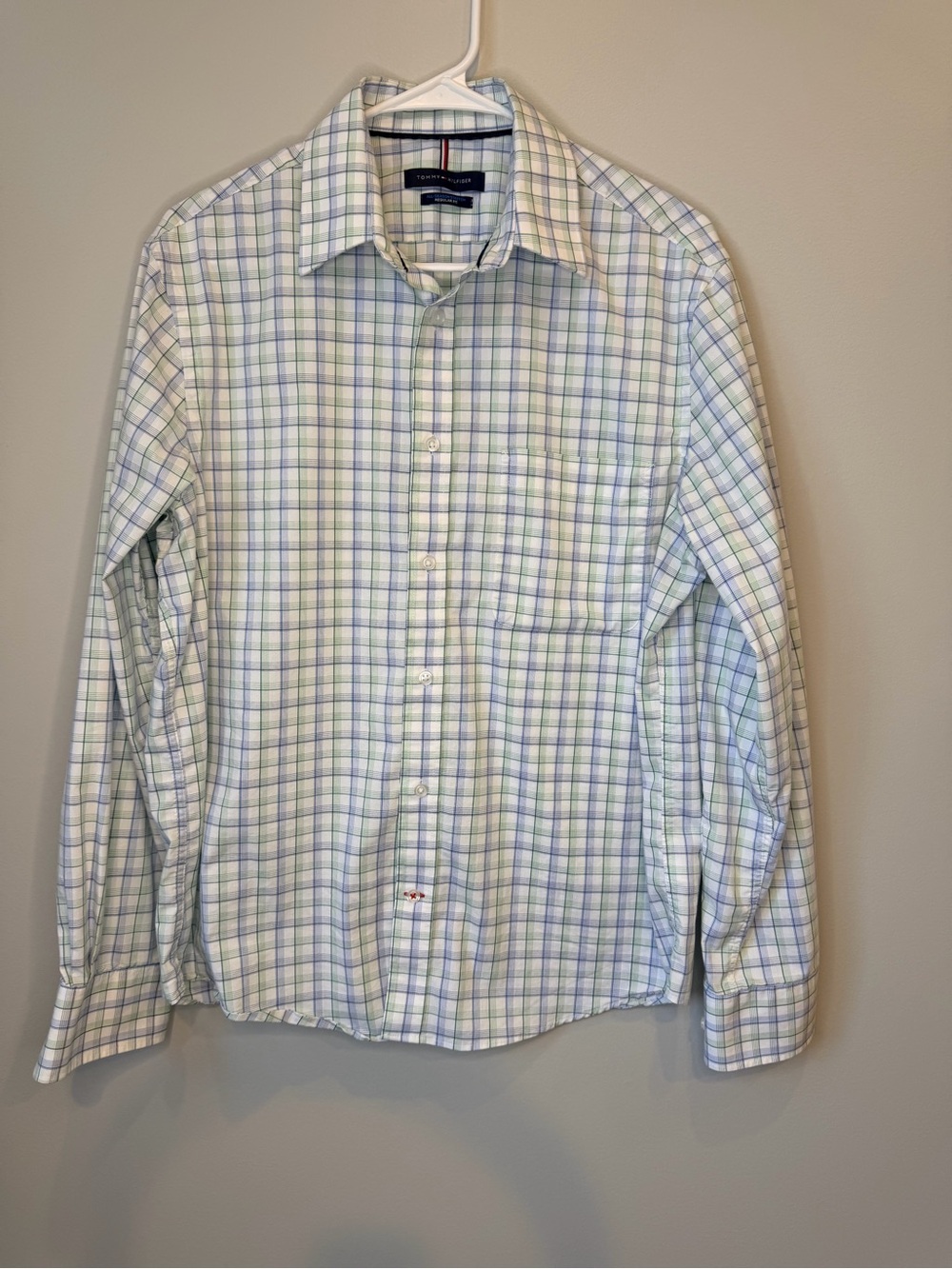 Tommy Hilfiger All-Season Stretch Men's Dress Shirt Regular Fit Plaid Size M